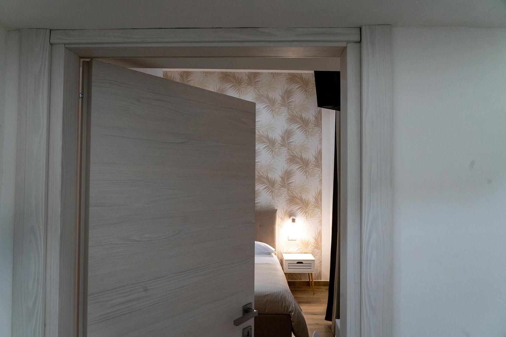 A Casa Di Edel Bed and Breakfast Napels Buitenkant foto